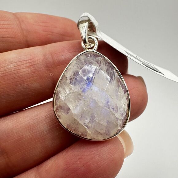 NWT 18x21mm faceted Moonstone pear shaped, in solid sterling silver pendant! - Picture 3 of 10